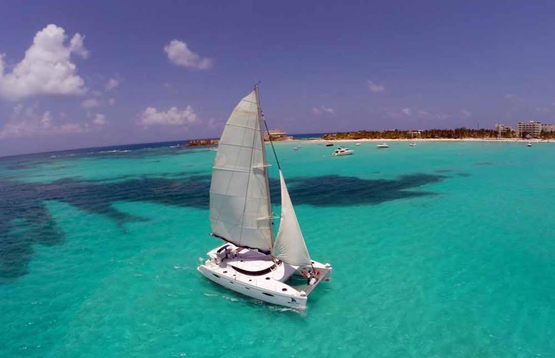 14 Tage Karibik mit Luxus-Katamaran - Segelurlaub in 2025